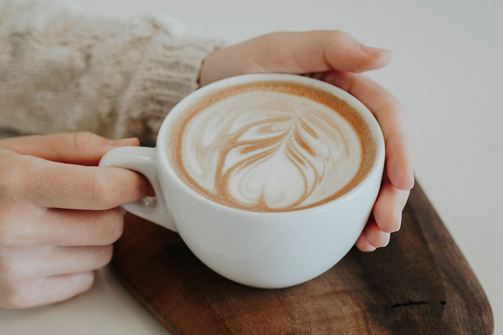 10 Healthy Reasons to Start Drinking Coffee